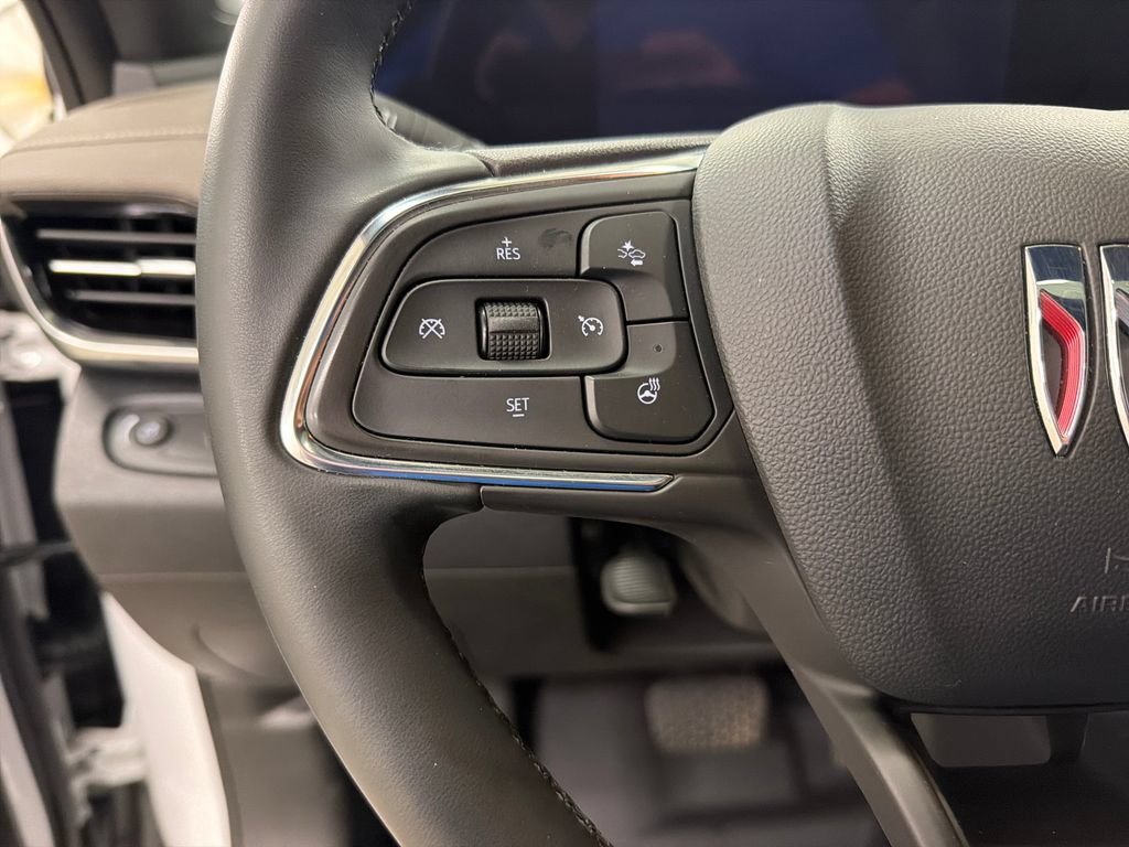 Used 2025 Buick Envista Avenir FWD image 21