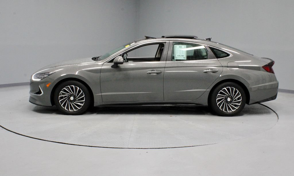 Used 2023 Hyundai Sonata Limited FWD image 9