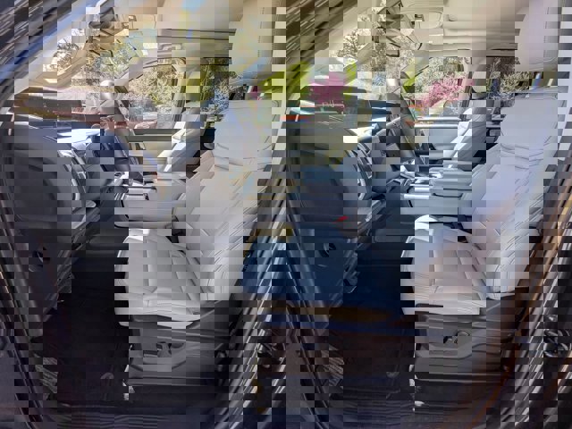 Certified 2025 Ford Expedition Active image 17