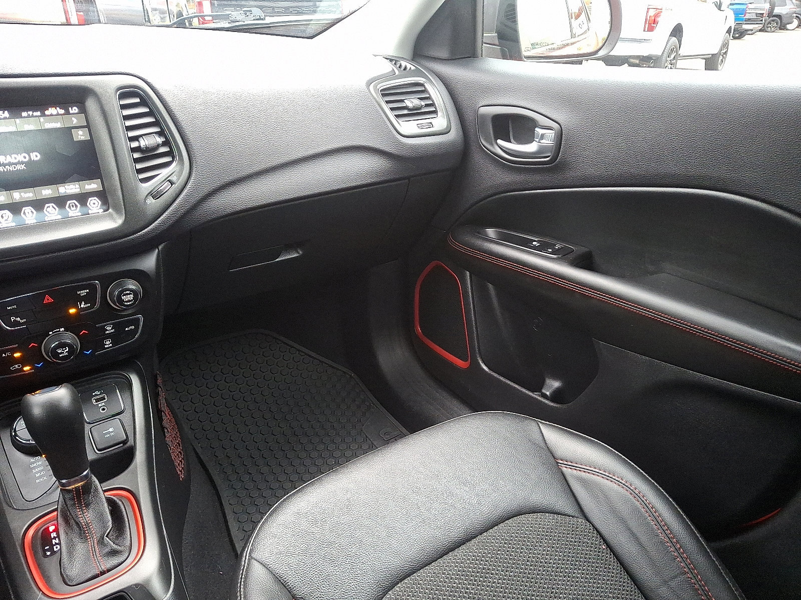 Used 2021 Jeep Compass Trailhawk w/ Convenience Group image 14