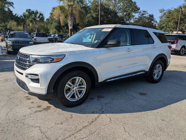 Certified 2024 Ford Explorer XLT w/ Equipment Group 202A RWD image 8