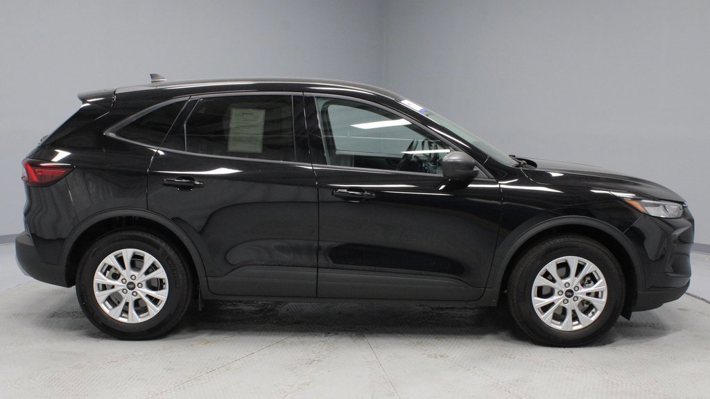 Certified 2025 Ford Escape Active image 6