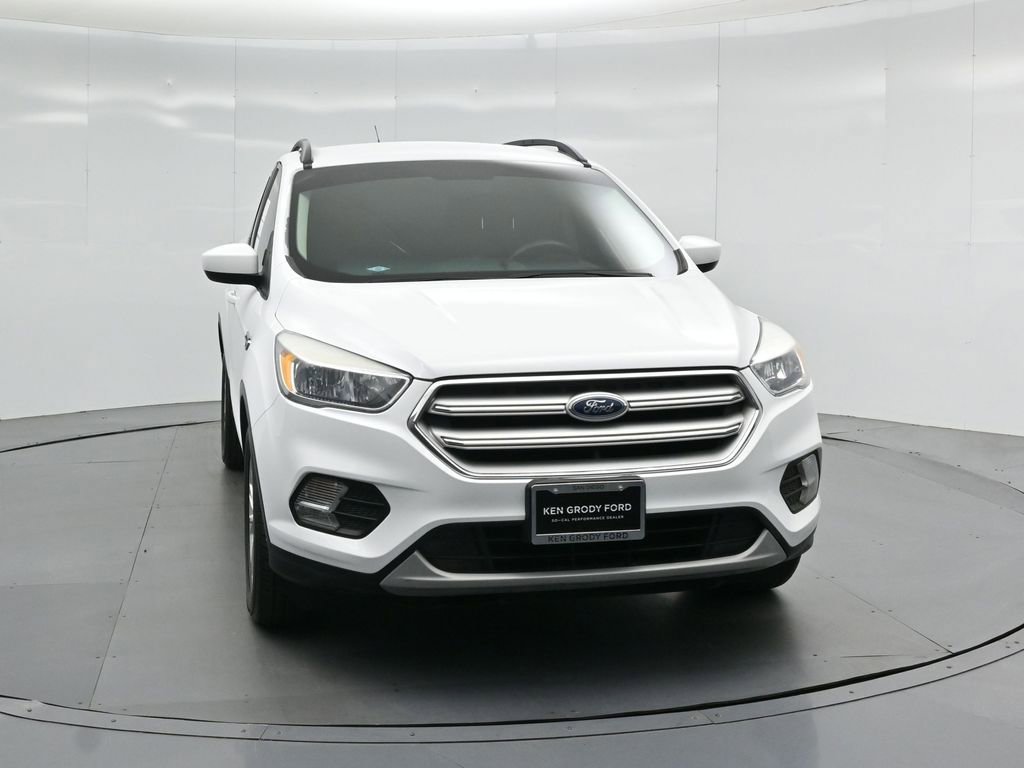 Certified 2018 Ford Escape SE FWD image 54