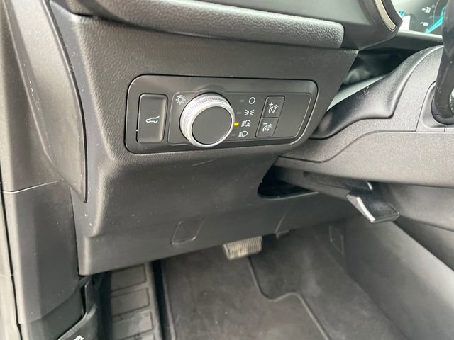 Certified 2021 Ford Escape SE w/ SE Sport Appearance Package image 29