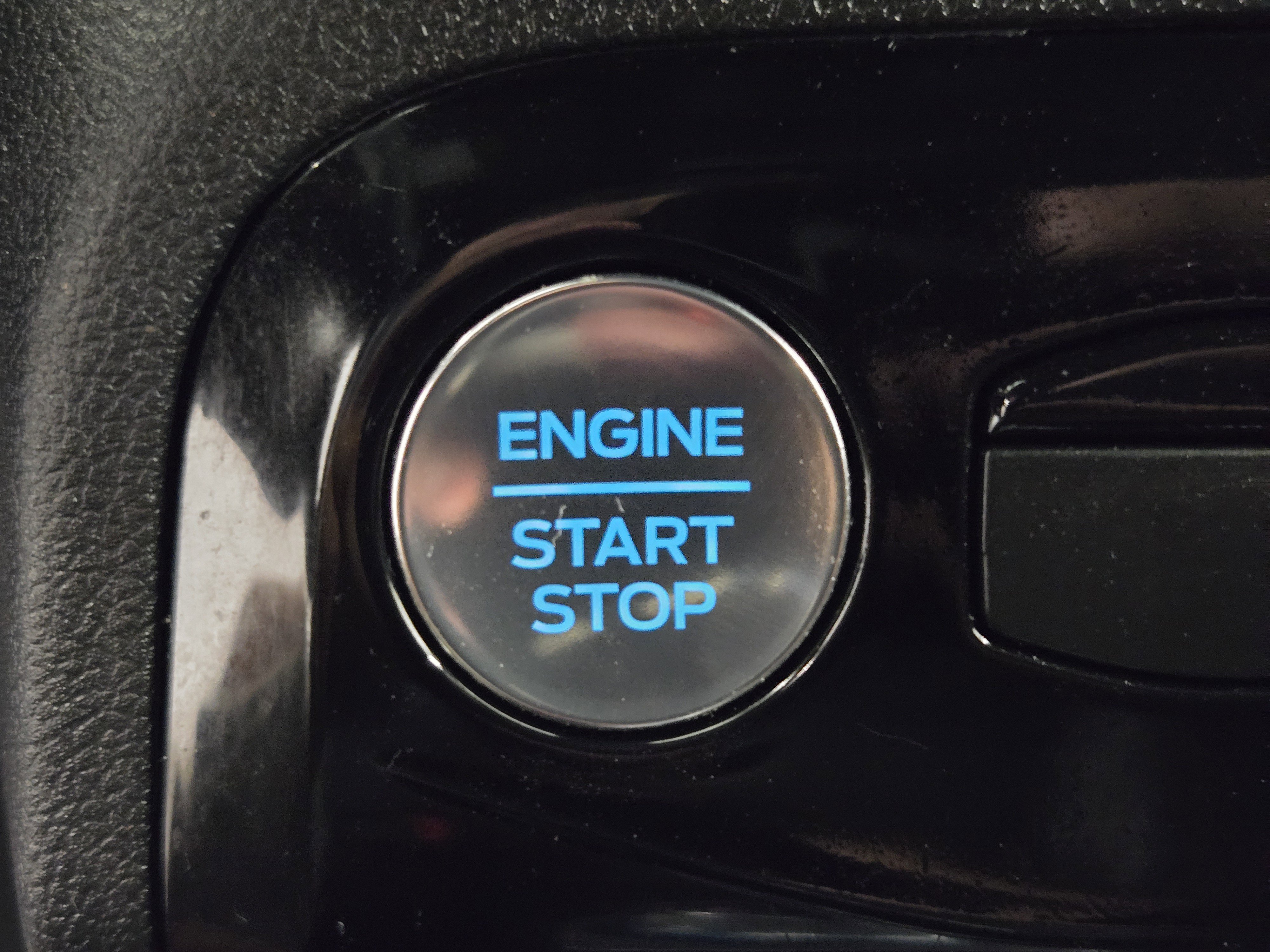 Certified 2023 Ford Escape ST-Line w/ Tech Pack #1 FWD image 21