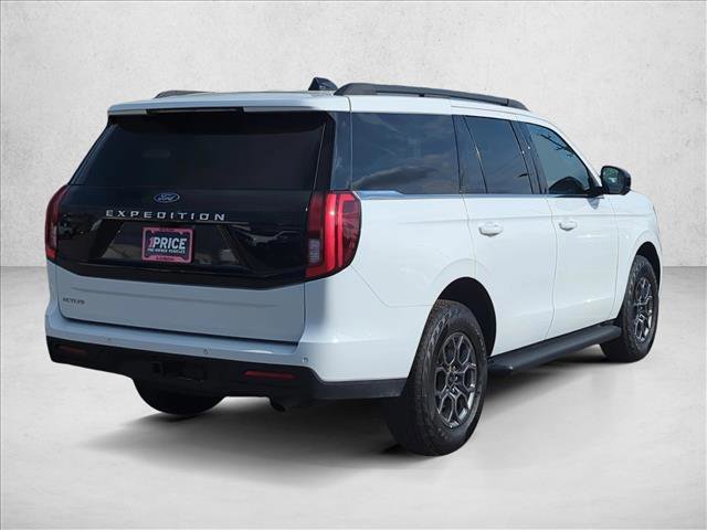 Certified 2025 Ford Expedition Active RWD image 5