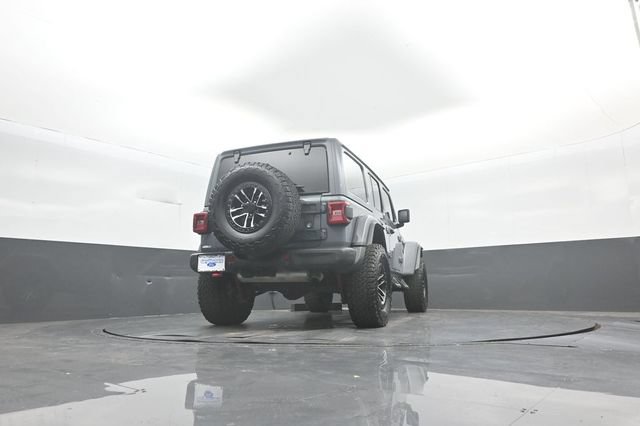 Used 2025 Jeep Wrangler Unlimited Rubicon AWD/4WD image 39