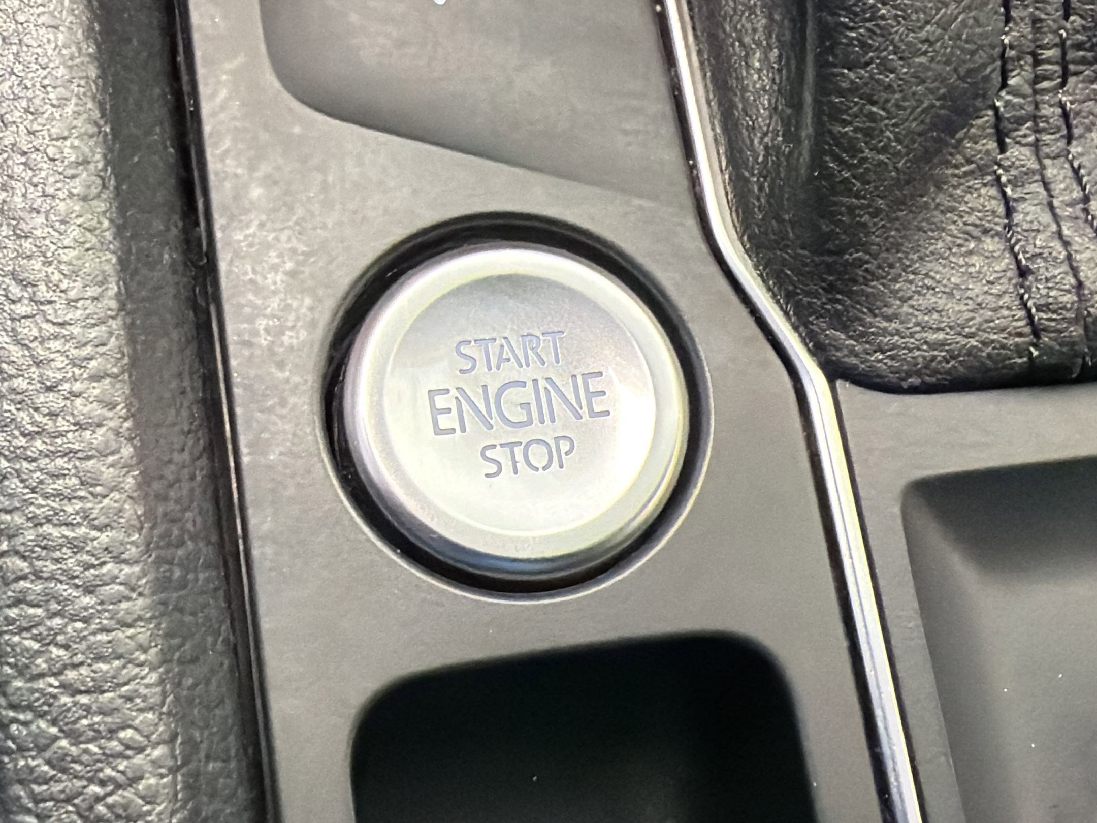 Used 2019 Volkswagen Atlas SEL FWD image 26
