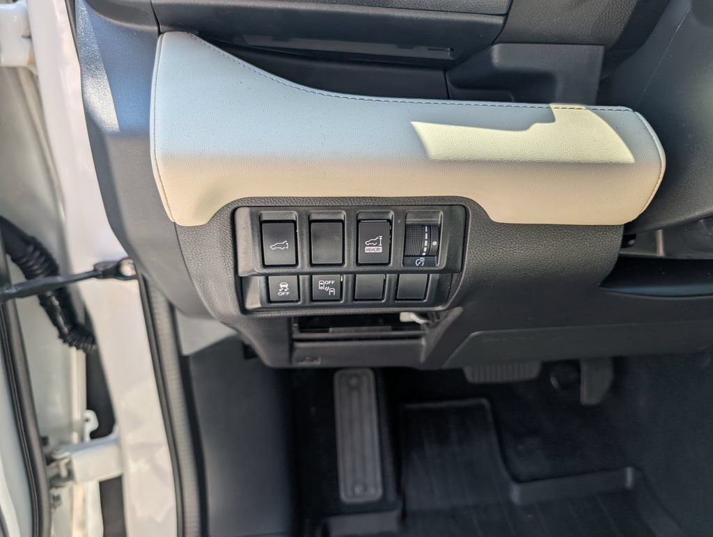 Used 2019 Subaru Ascent Limited AWD/4WD image 22