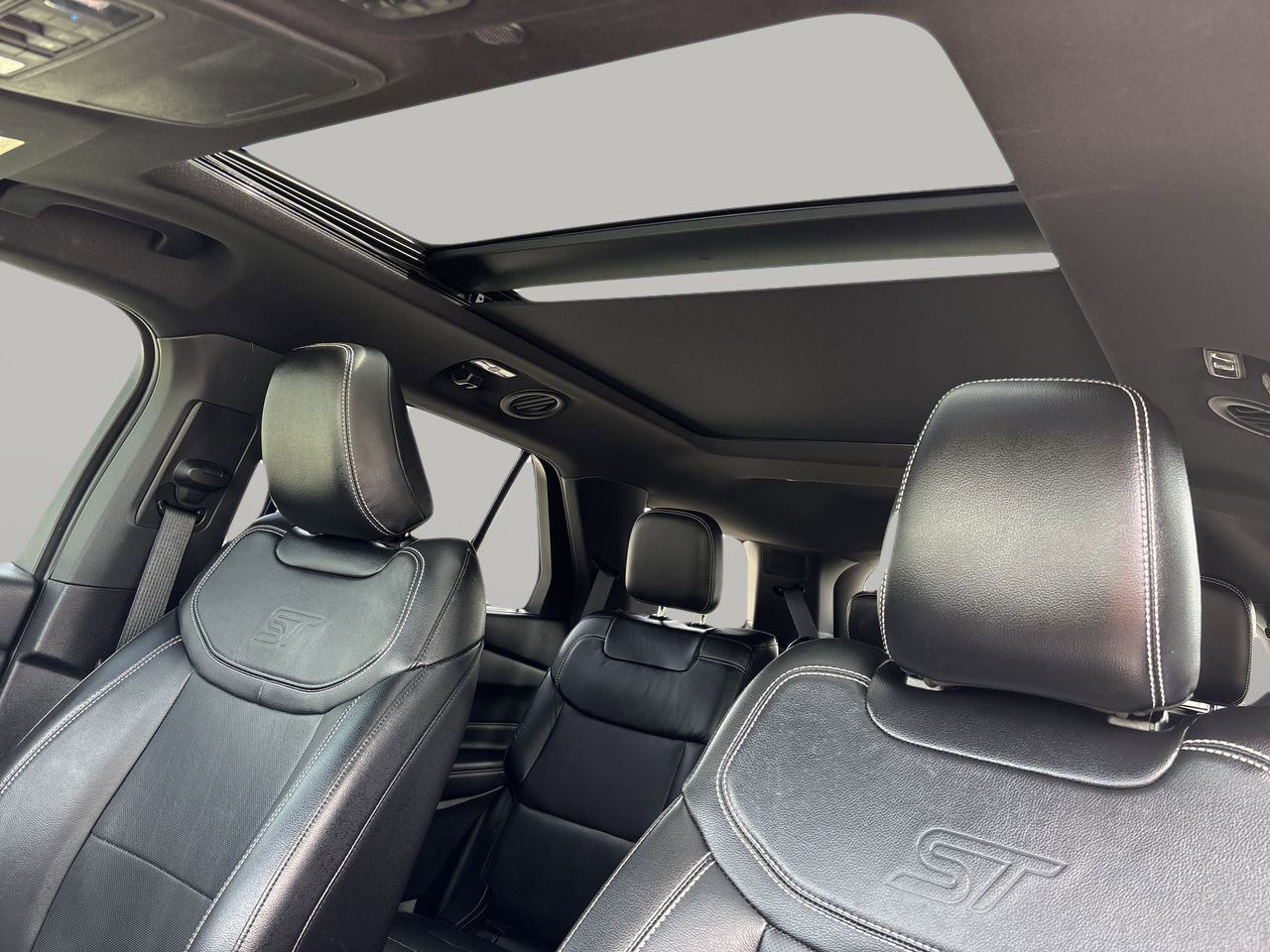 Certified 2022 Ford Explorer ST w/ Equipment Group 401A image 22