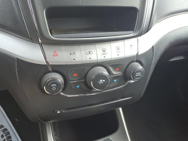 Used 2020 Dodge Journey SE w/ SE Popular Equipment Group image 22