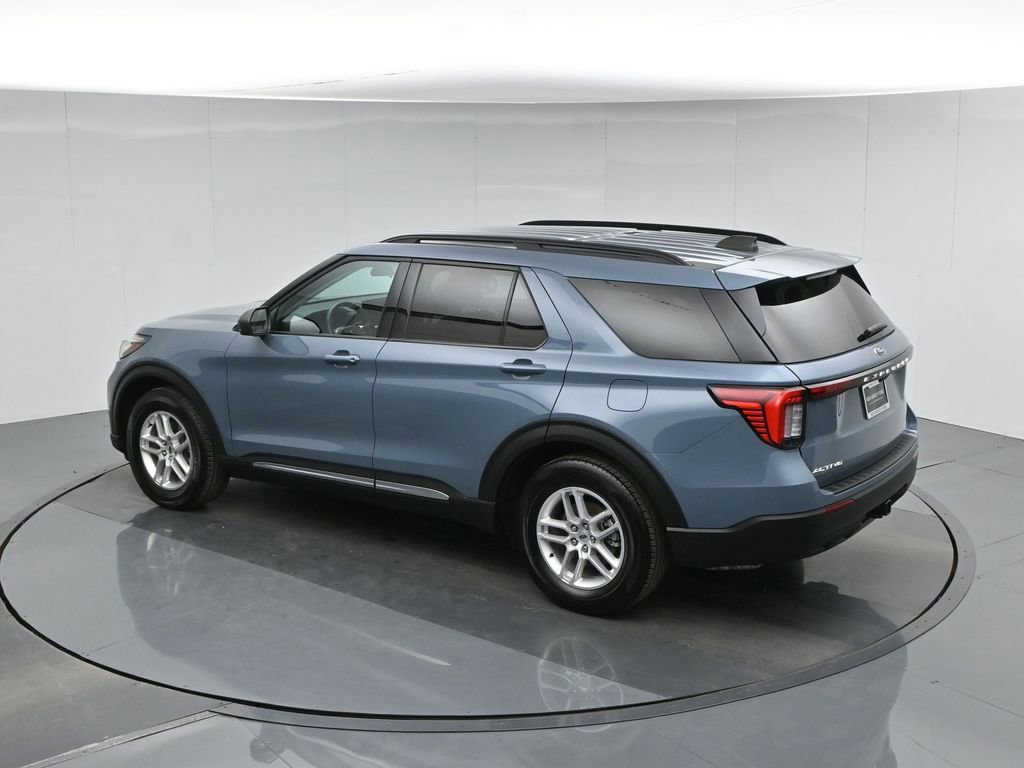 Certified 2025 Ford Explorer Active RWD image 18