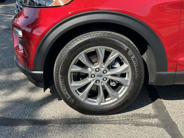 Certified 2022 Ford Explorer Limited w/ Equipment Group 301A AWD/4WD image 6