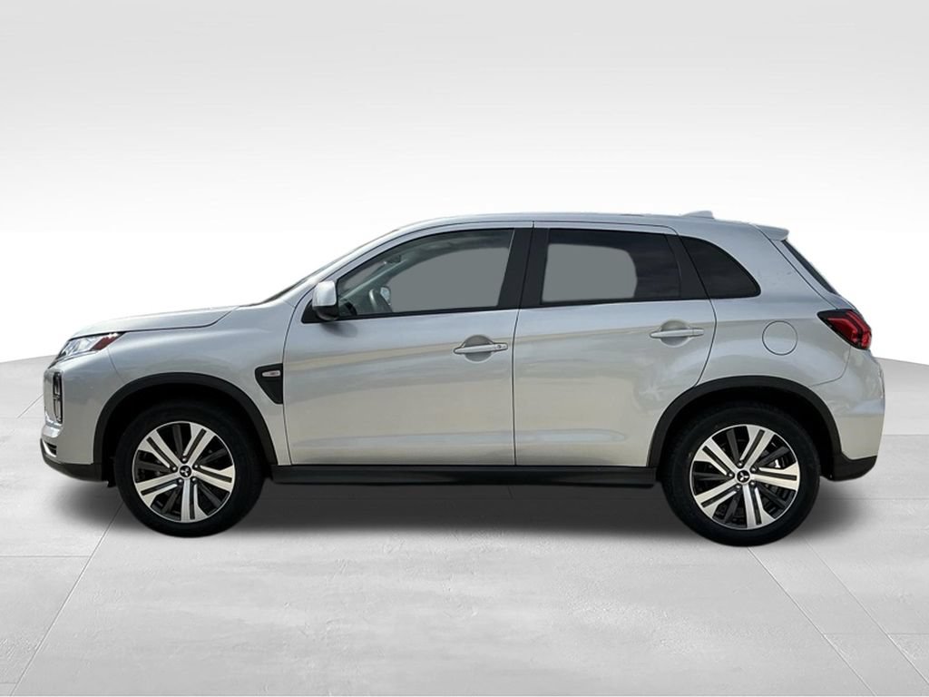Used 2025 Mitsubishi Outlander Sport ES AWD/4WD image 3