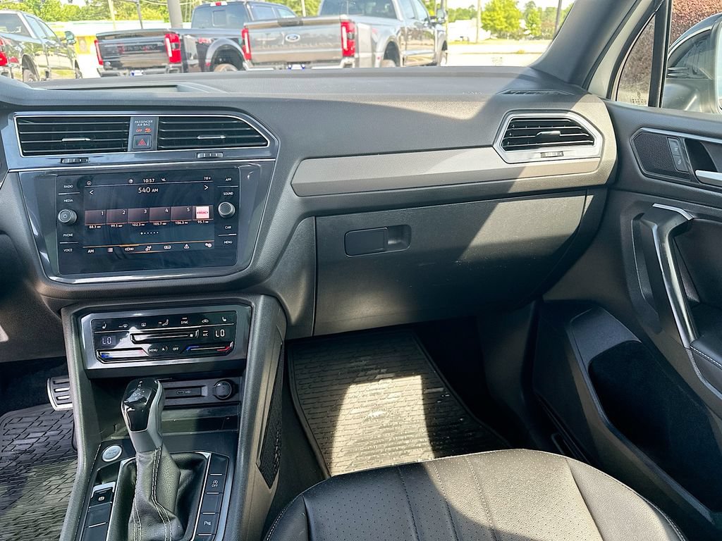 Used 2024 Volkswagen Tiguan SE R-Line FWD image 20