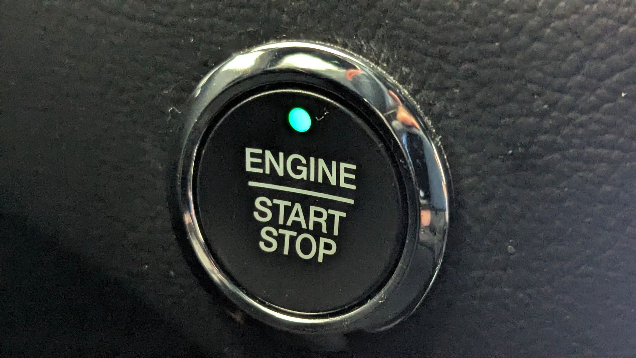 Certified 2022 Ford Edge ST-Line w/ Cargo Accessory Package image 30