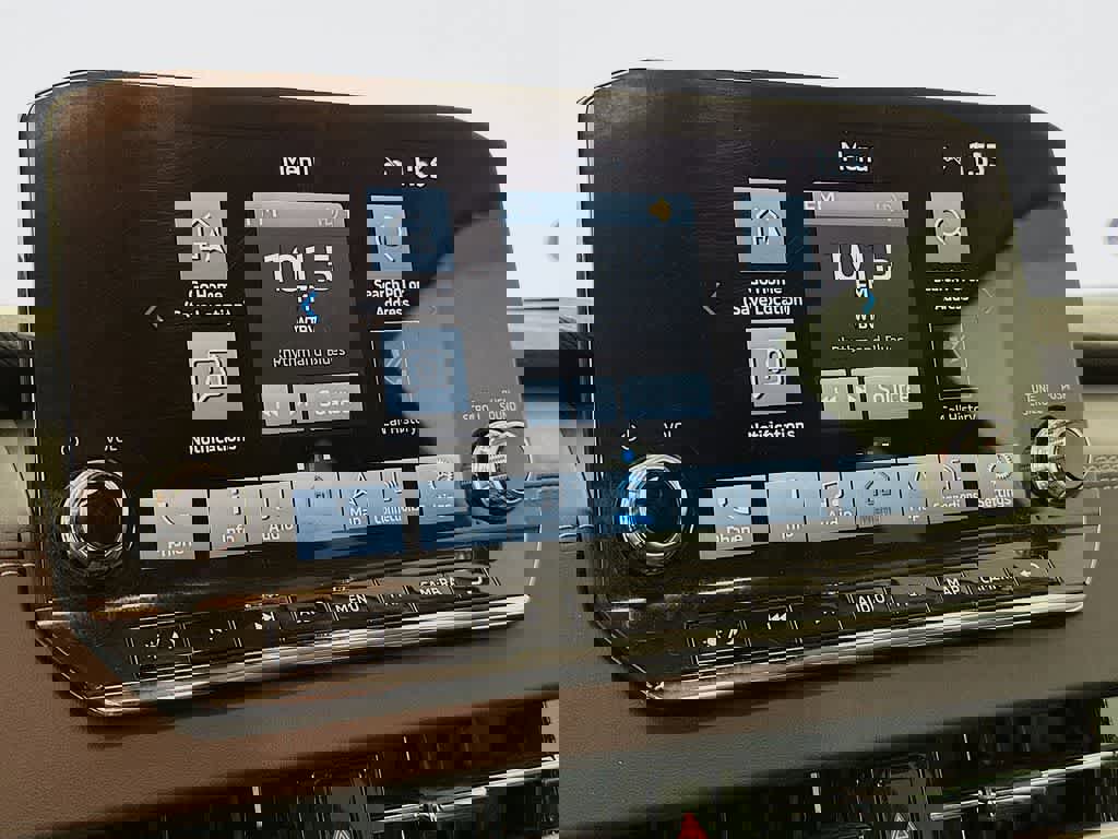 Used 2024 Mitsubishi Outlander SE image 17