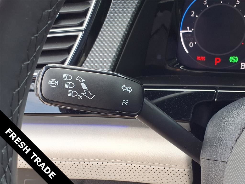 Used 2024 Volkswagen Atlas Cross Sport SEL Premium R-Line AWD/4WD image 18