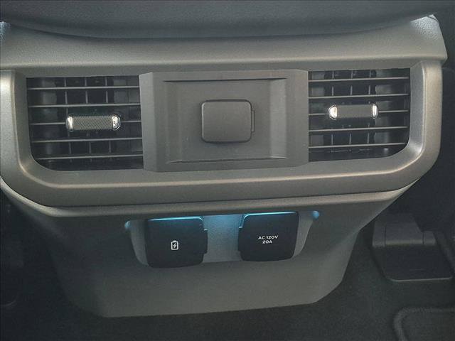 Certified 2025 Ford F150 Lightning XLT AWD/4WD image 16