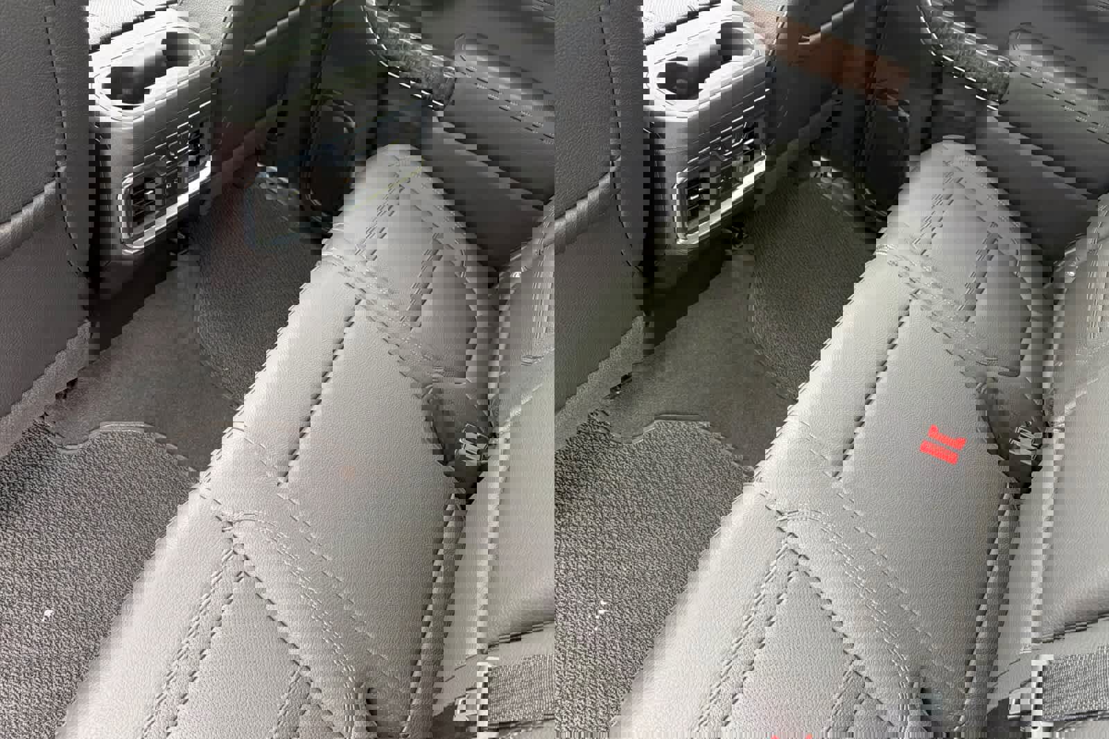 Used 2020 GMC Sierra 2500 Denali w/ Denali Ultimate Package image 10