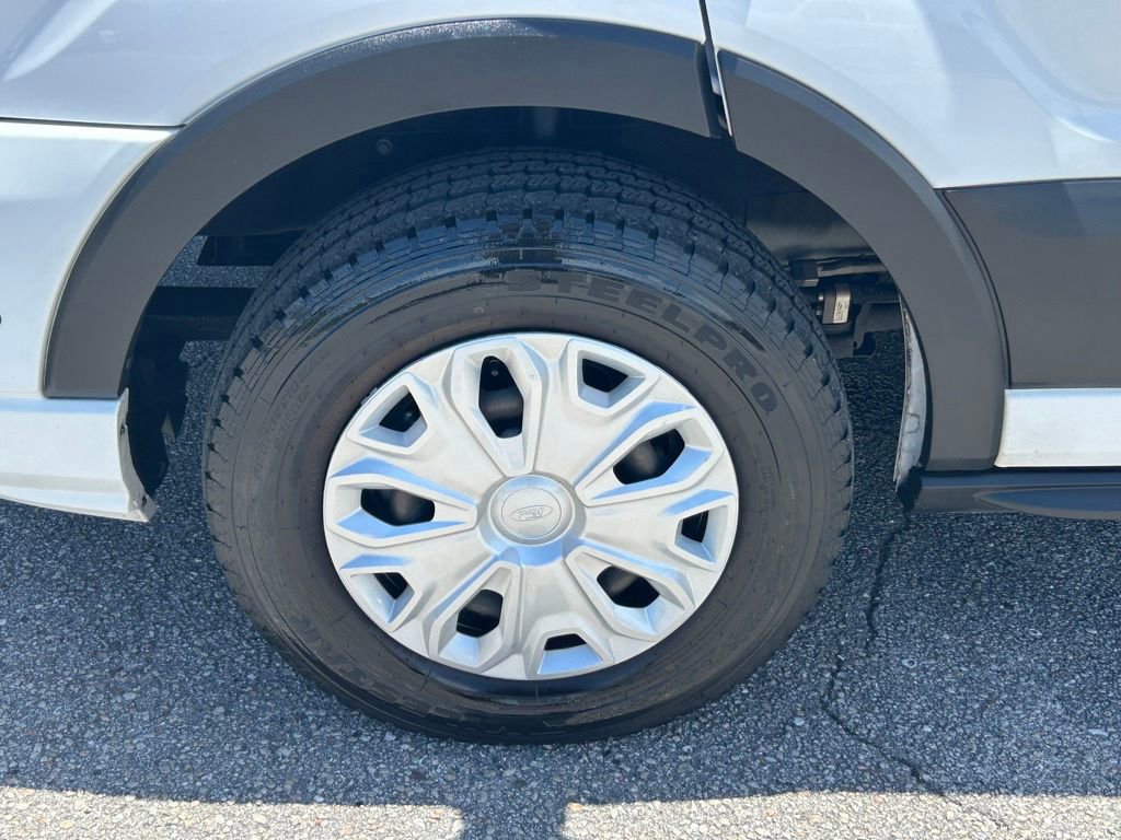 Certified 2024 Ford Transit 350 XLT RWD image 18