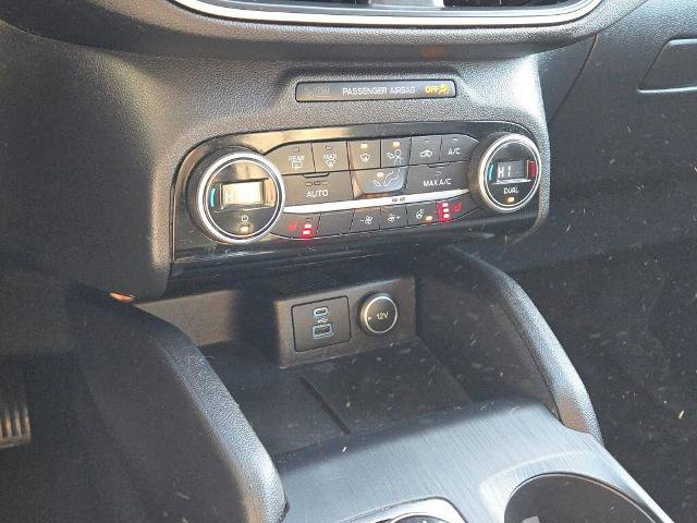 Certified 2021 Ford Escape SE w/ SE Sport Appearance Package image 27