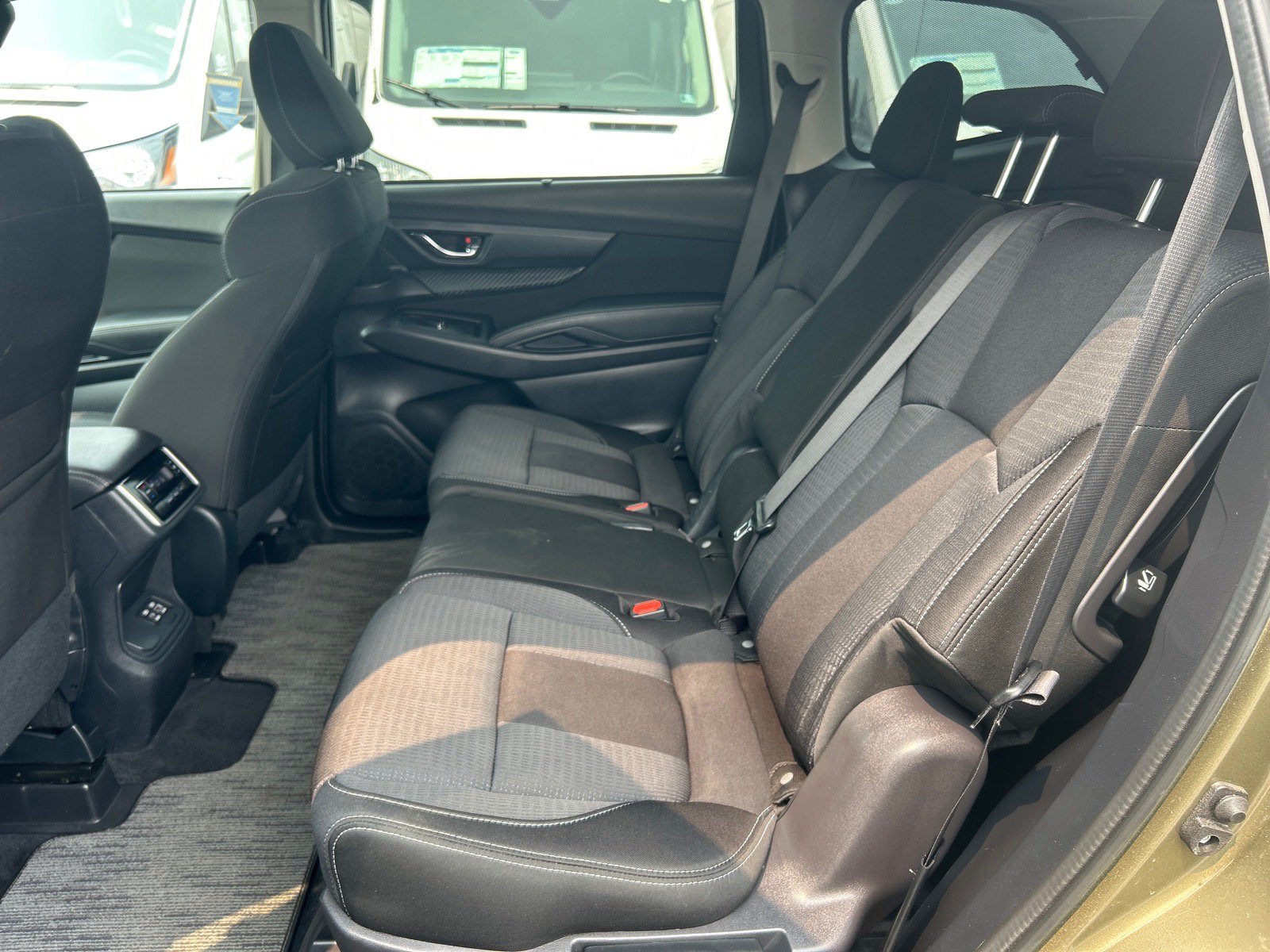 Used 2023 Subaru Ascent Premium w/ Convenience Package AWD/4WD image 10