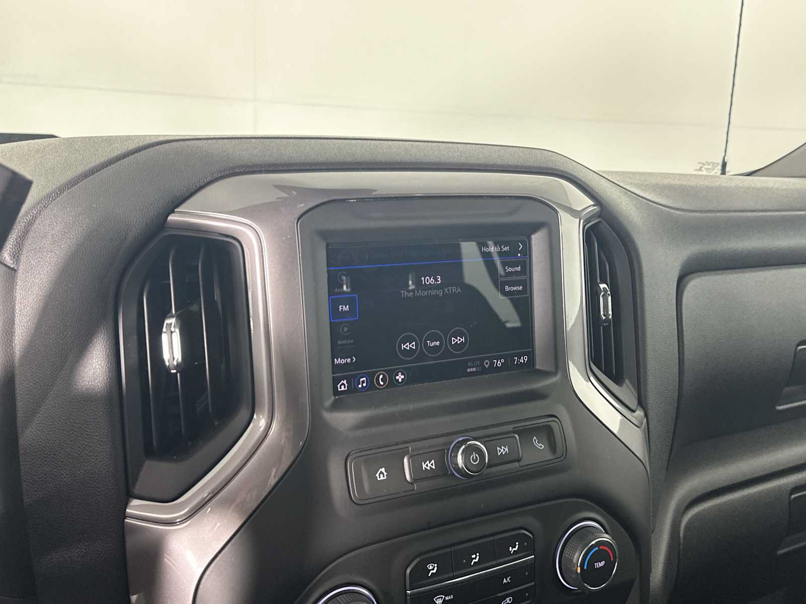 Used 2022 Chevrolet Silverado 1500 Custom Trail Boss AWD/4WD image 34