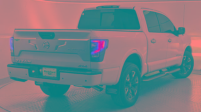 Used 2021 Nissan Titan Platinum Reserve w/ Moonroof Package AWD/4WD image 3