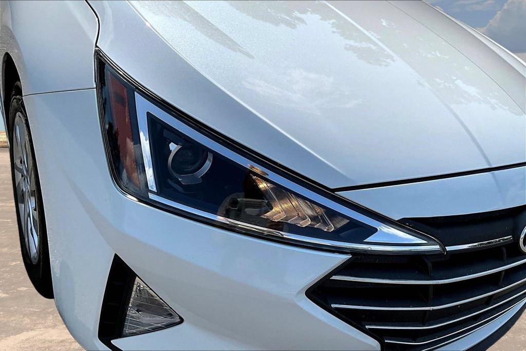 Used 2019 Hyundai Elantra SE FWD image 33