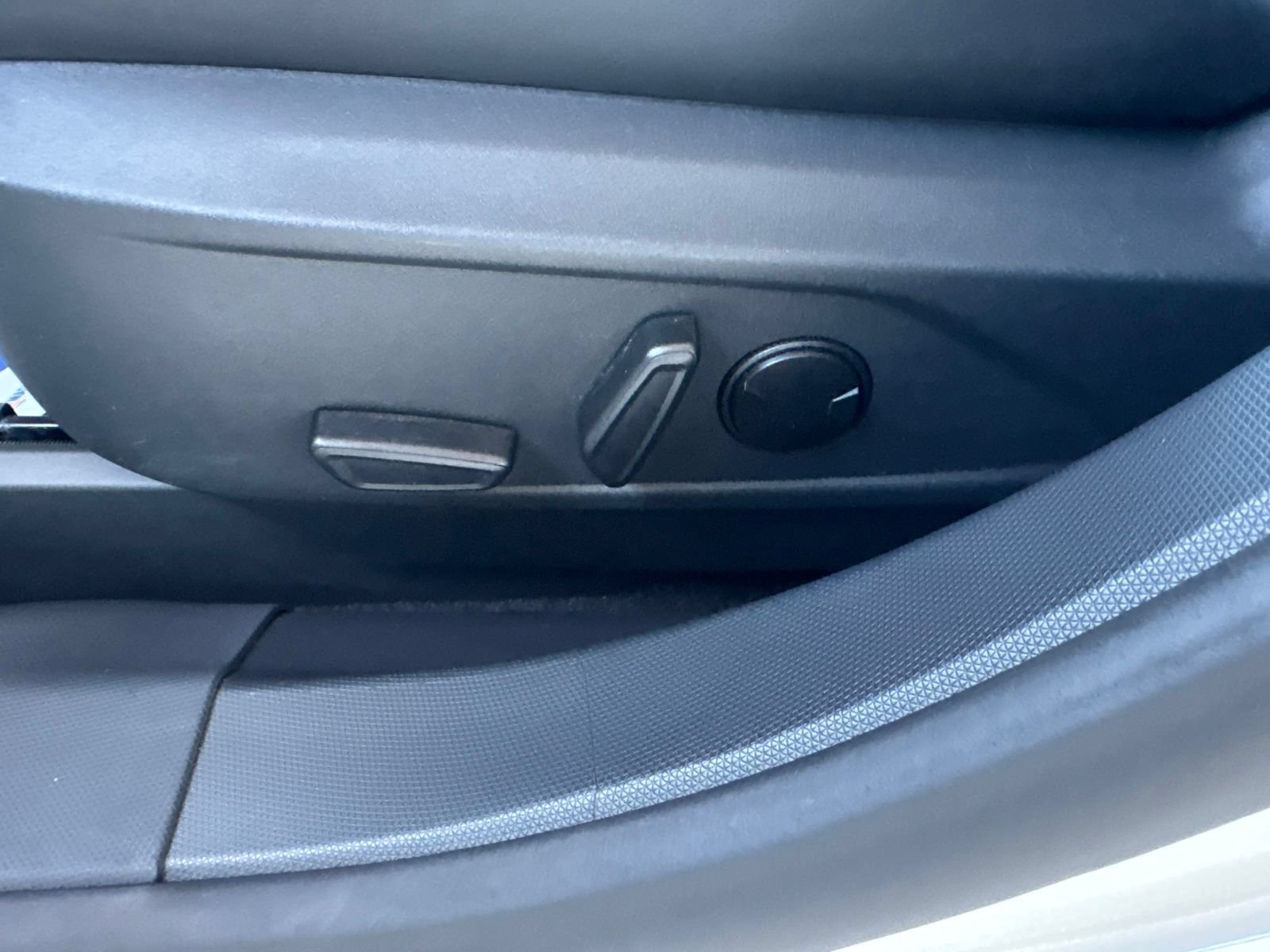 Certified 2025 Ford Mustang Mach-E Premium AWD/4WD image 35