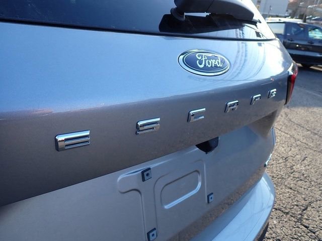 Certified 2024 Ford Escape ST-Line w/ Tech Pack #1 image 9