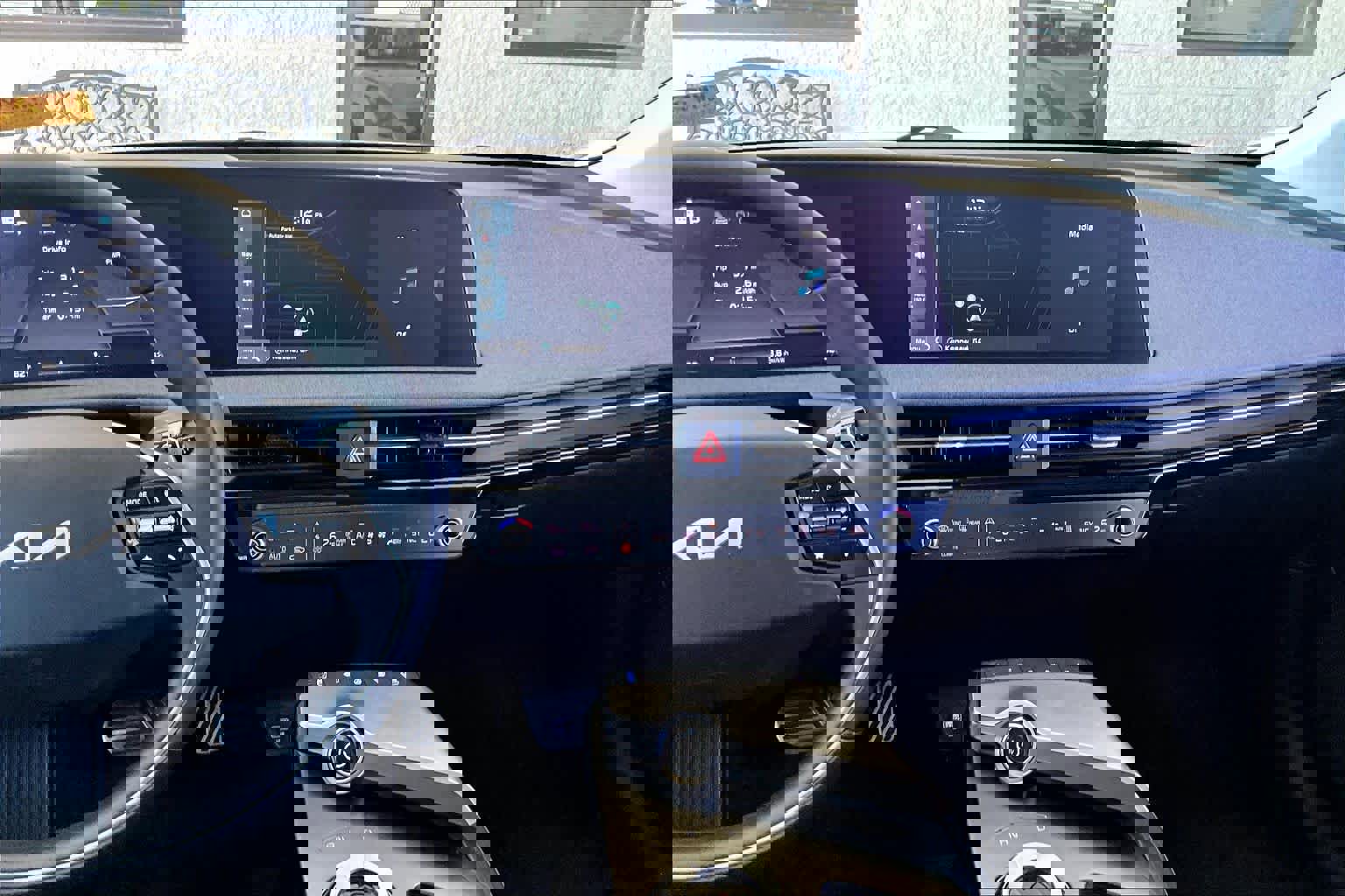 Used 2022 Kia EV6 Wind w/ Wind Technology Package AWD/4WD image 6