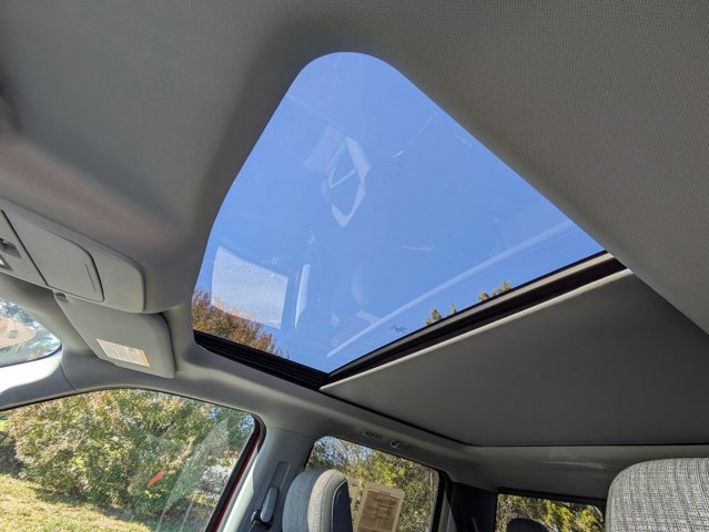 Certified 2021 Ford F150 XLT w/ Equipment Group 302A High image 27