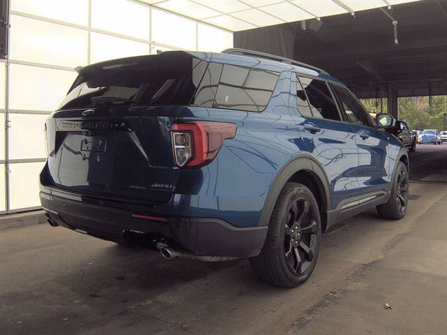 Certified 2023 Ford Explorer ST-Line AWD/4WD image 5