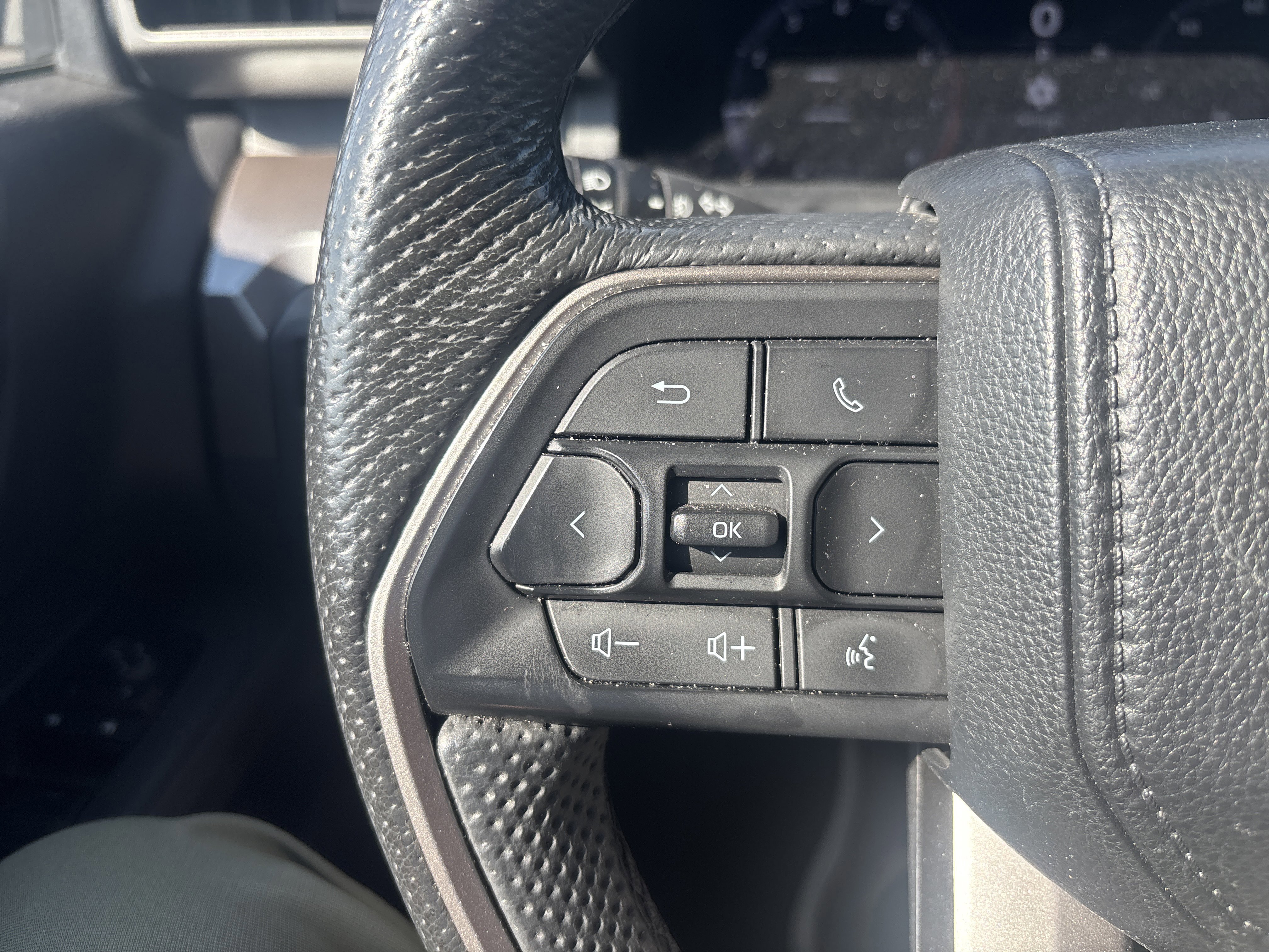 Used 2024 Toyota Tacoma TRD Off-Road image 15