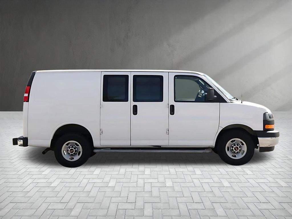 Used 2023 GMC Savana 2500 w/ Driver Convenience Package image 8