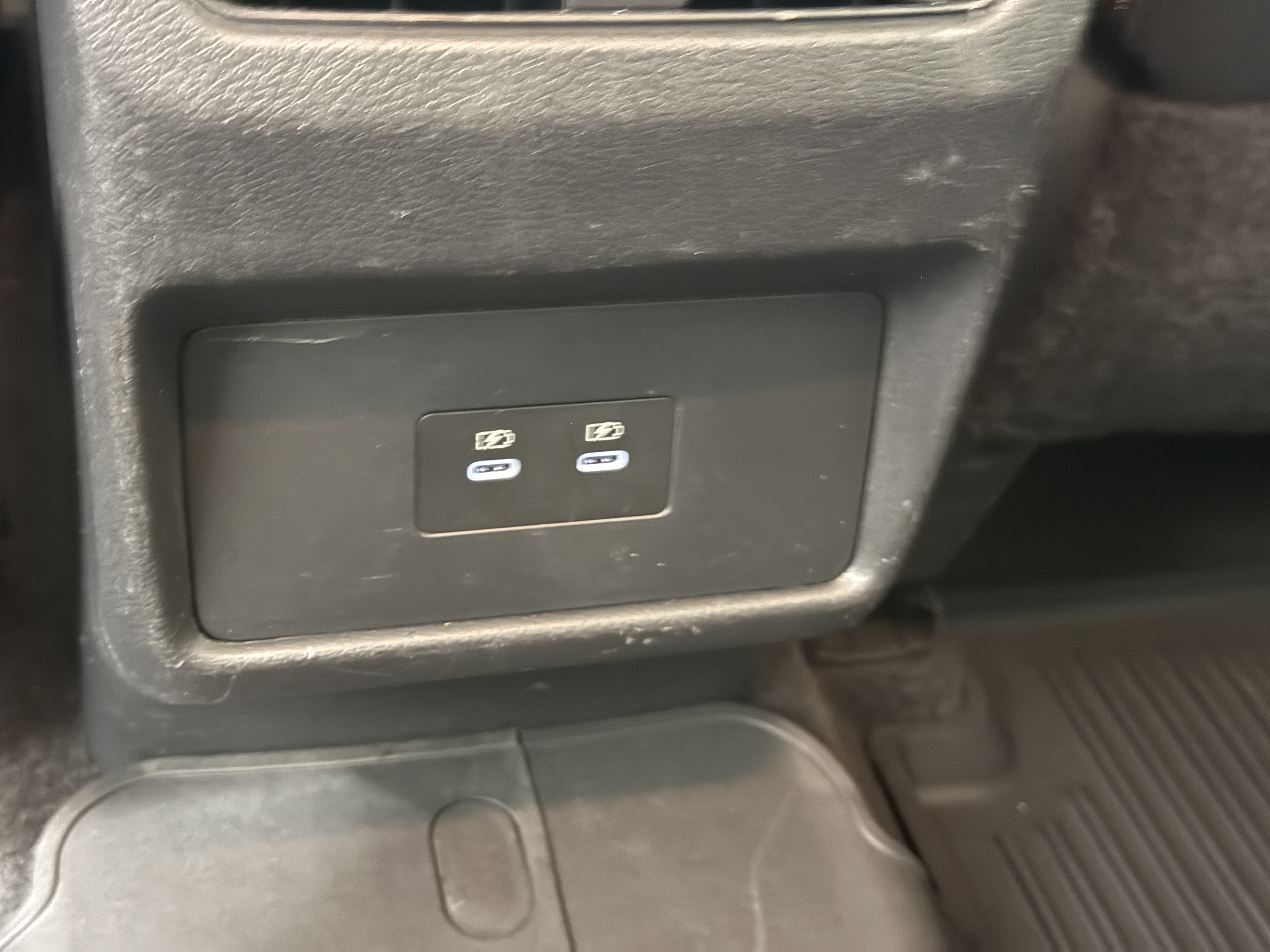 Used 2025 Nissan Rogue SV AWD/4WD image 15