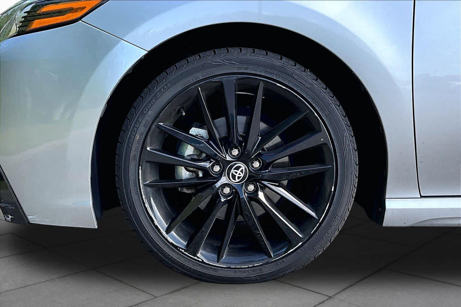 Used 2024 Toyota Camry XSE FWD image 11