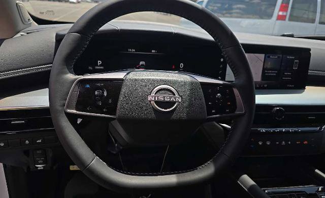 Used 2025 Nissan Murano SL AWD/4WD image 12