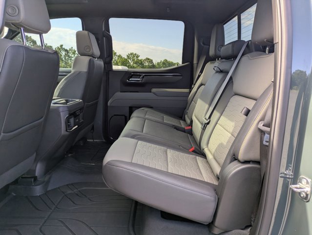 Used 2025 Chevrolet Silverado 1500 ZR2 w/ Technology Package image 29