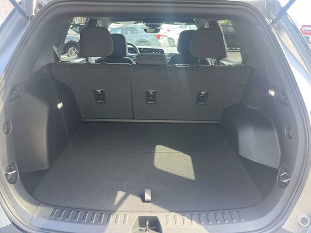Used 2026 Chevrolet Equinox LT w/ Safety and Technology Package FWD image 12