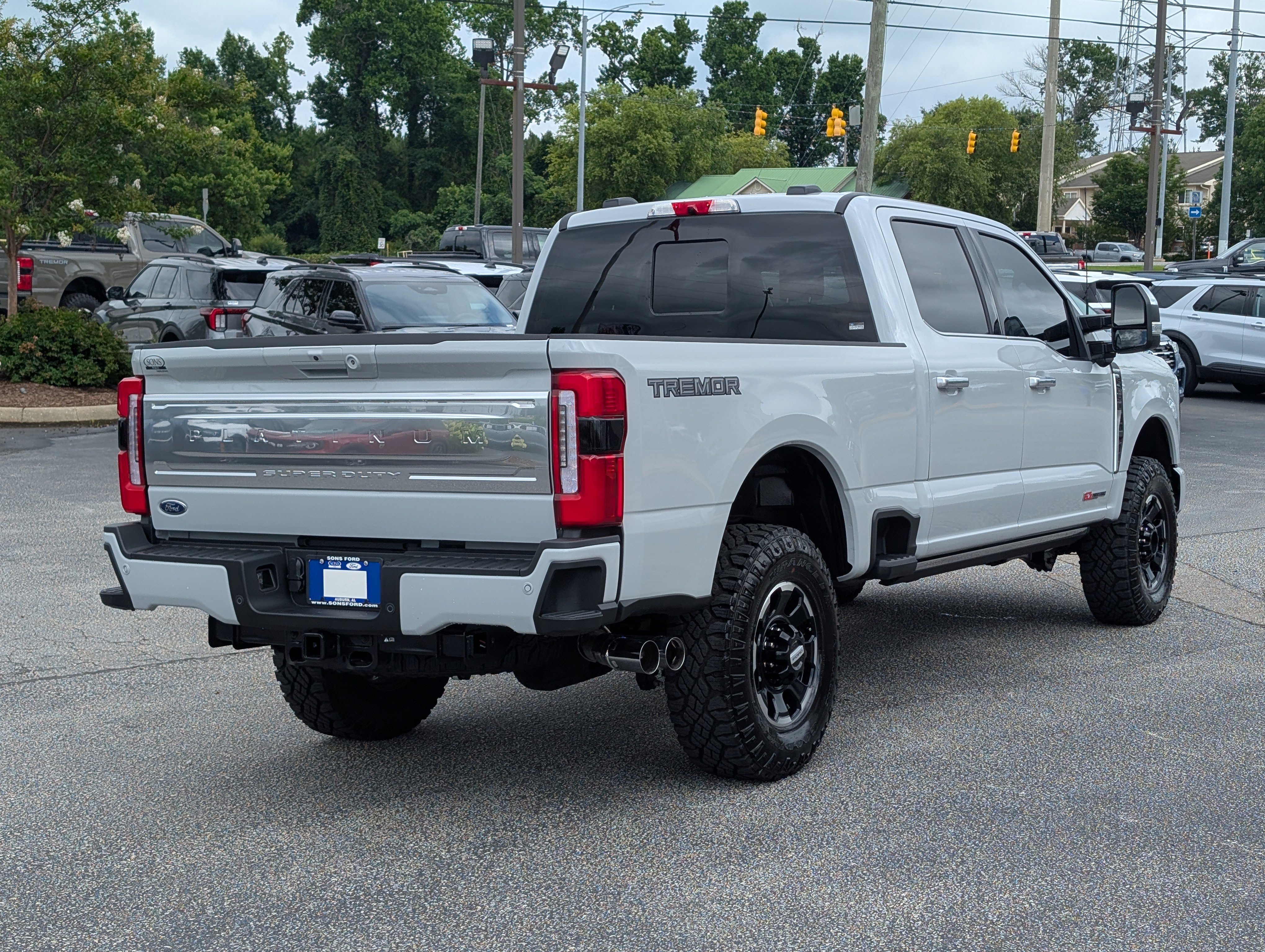 Certified 2026 Ford F250 Platinum w/ Platinum Plus Package AWD/4WD image 9