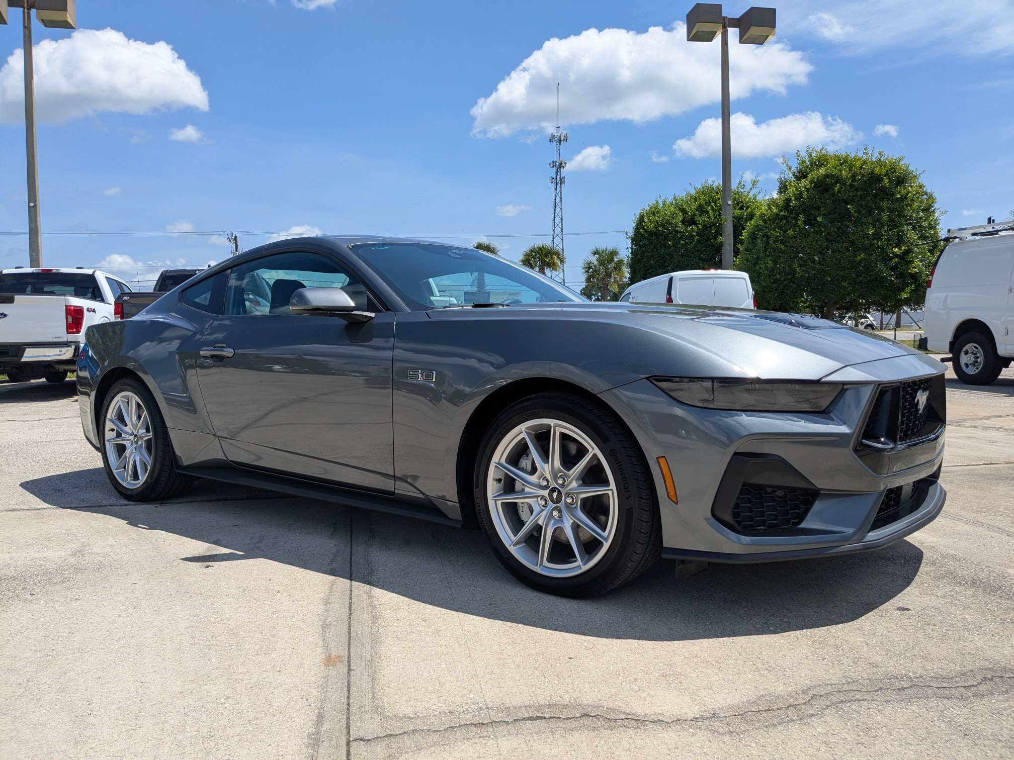 Certified 2025 Ford Mustang GT Premium RWD image 2