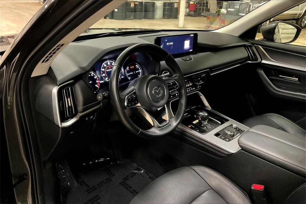 Used 2024 MAZDA CX-90 3.3 Turbo w/ Preferred Plus image 13