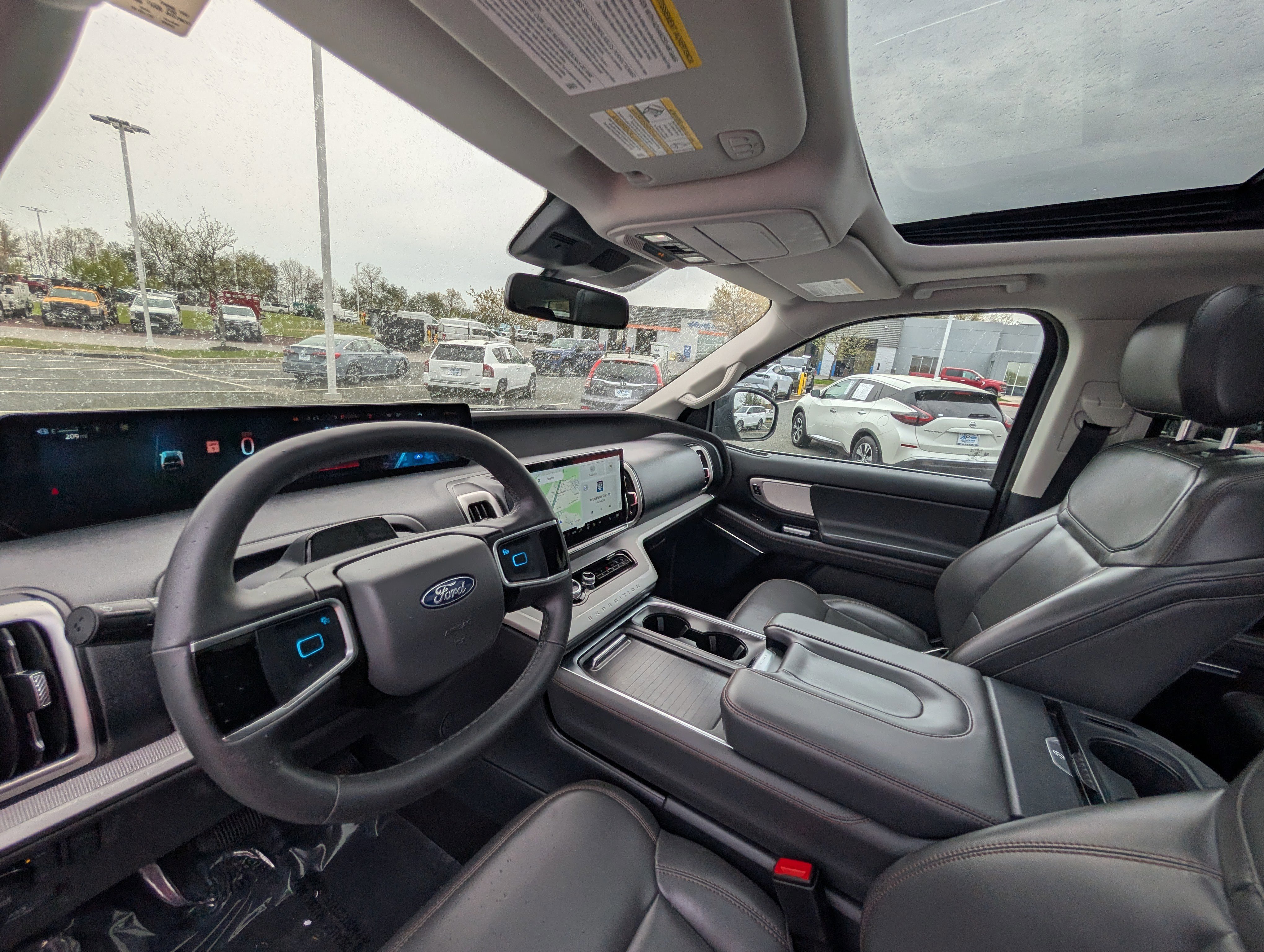 Certified 2025 Ford Expedition Active image 18