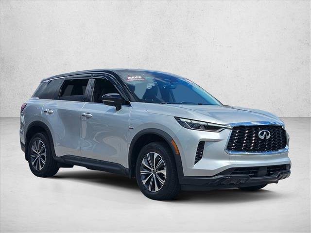 Used 2023 INFINITI QX60 Pure AWD/4WD image 3