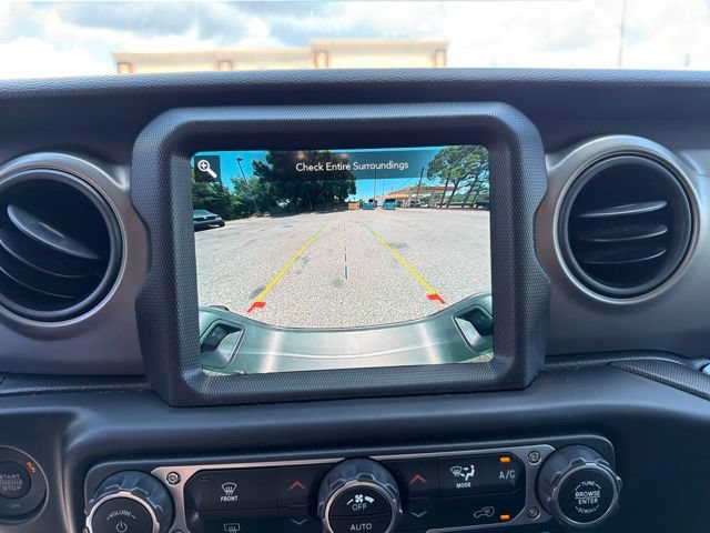 Used 2022 Jeep Gladiator Sport AWD/4WD image 19