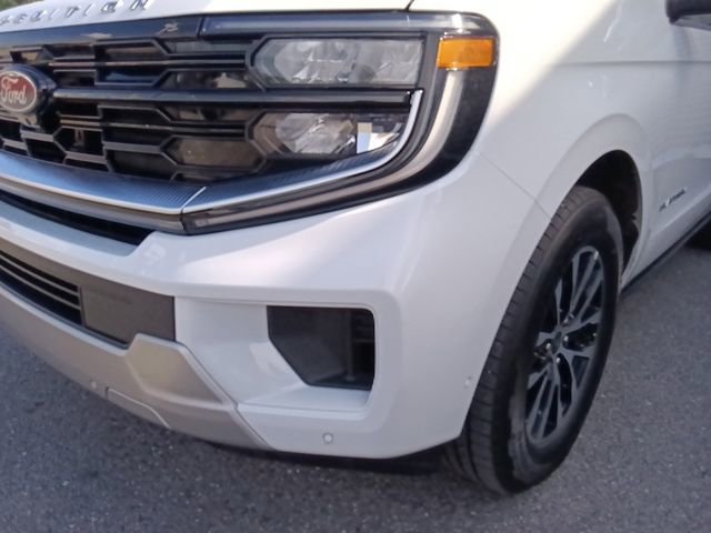 Certified 2025 Ford Expedition Max Platinum AWD/4WD image 9