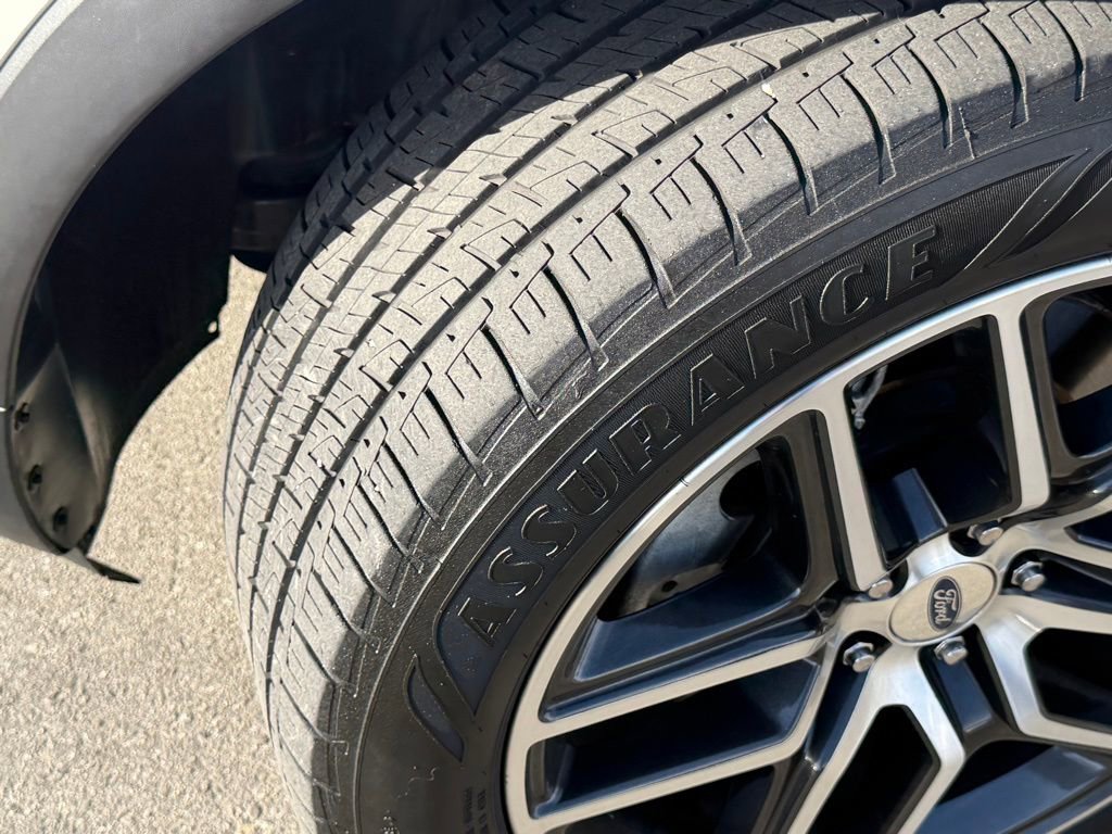 Certified 2018 Ford Explorer Sport w/ Equipment Group 401A image 15